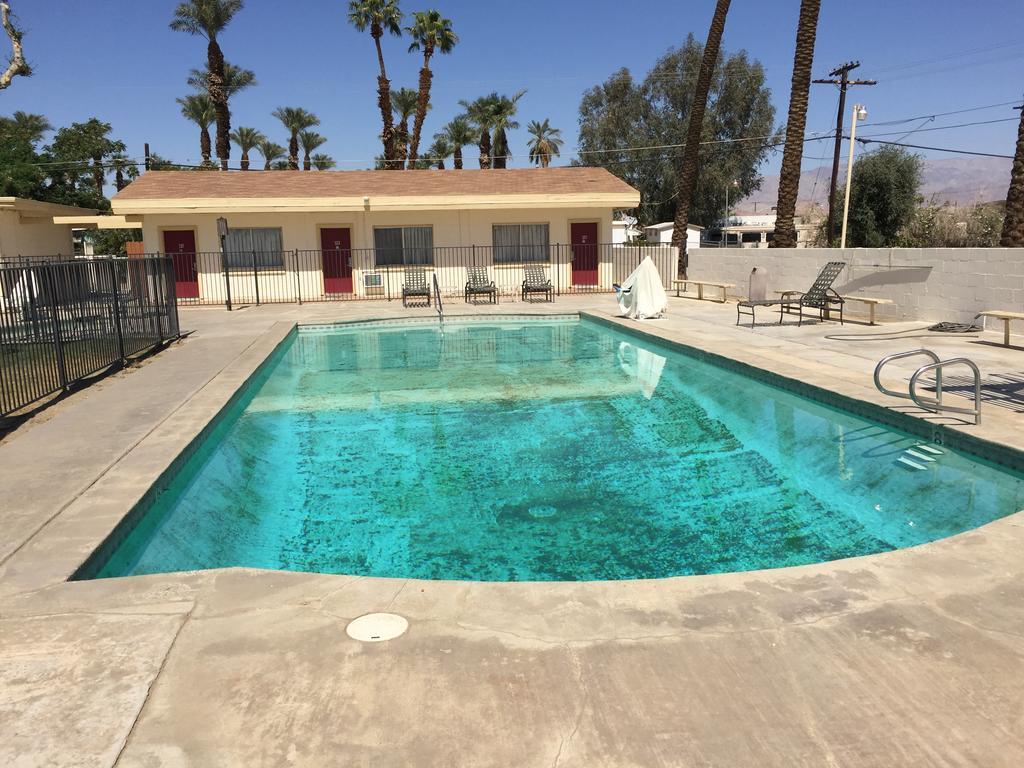 Western Sands Motel Indio Exteriör bild
