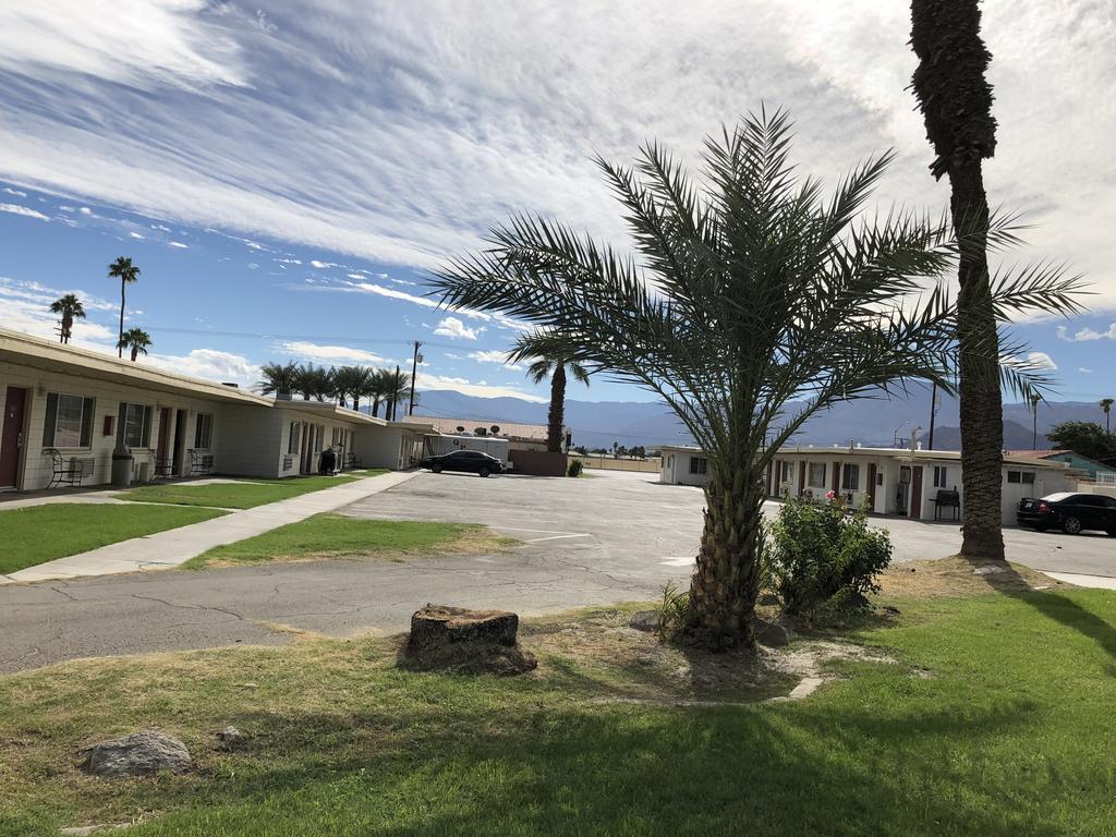 Western Sands Motel Indio Exteriör bild