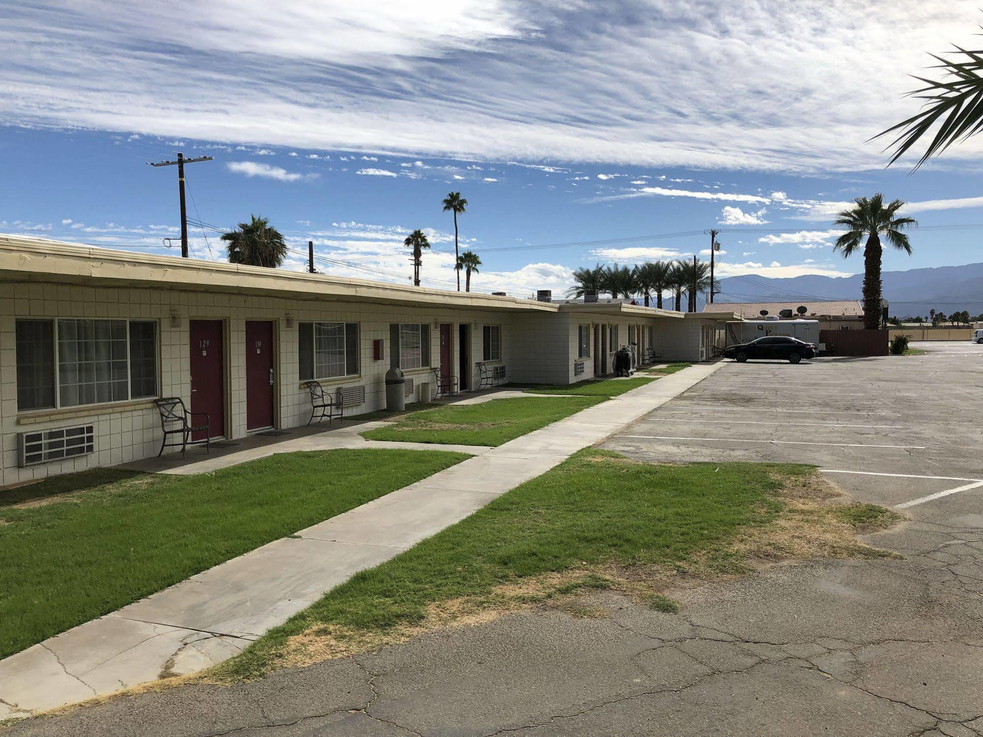 Western Sands Motel Indio Exteriör bild