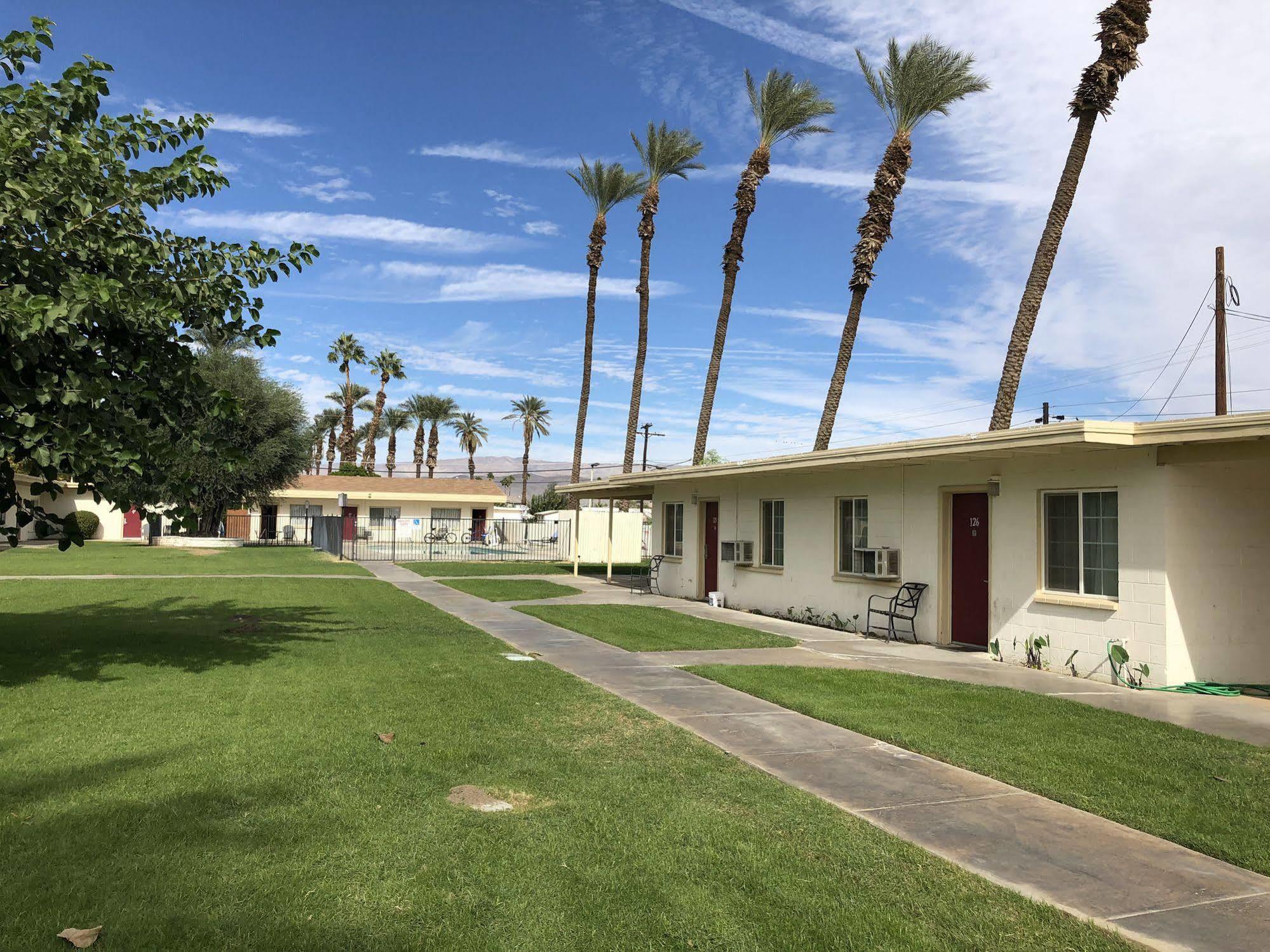 Western Sands Motel Indio Exteriör bild