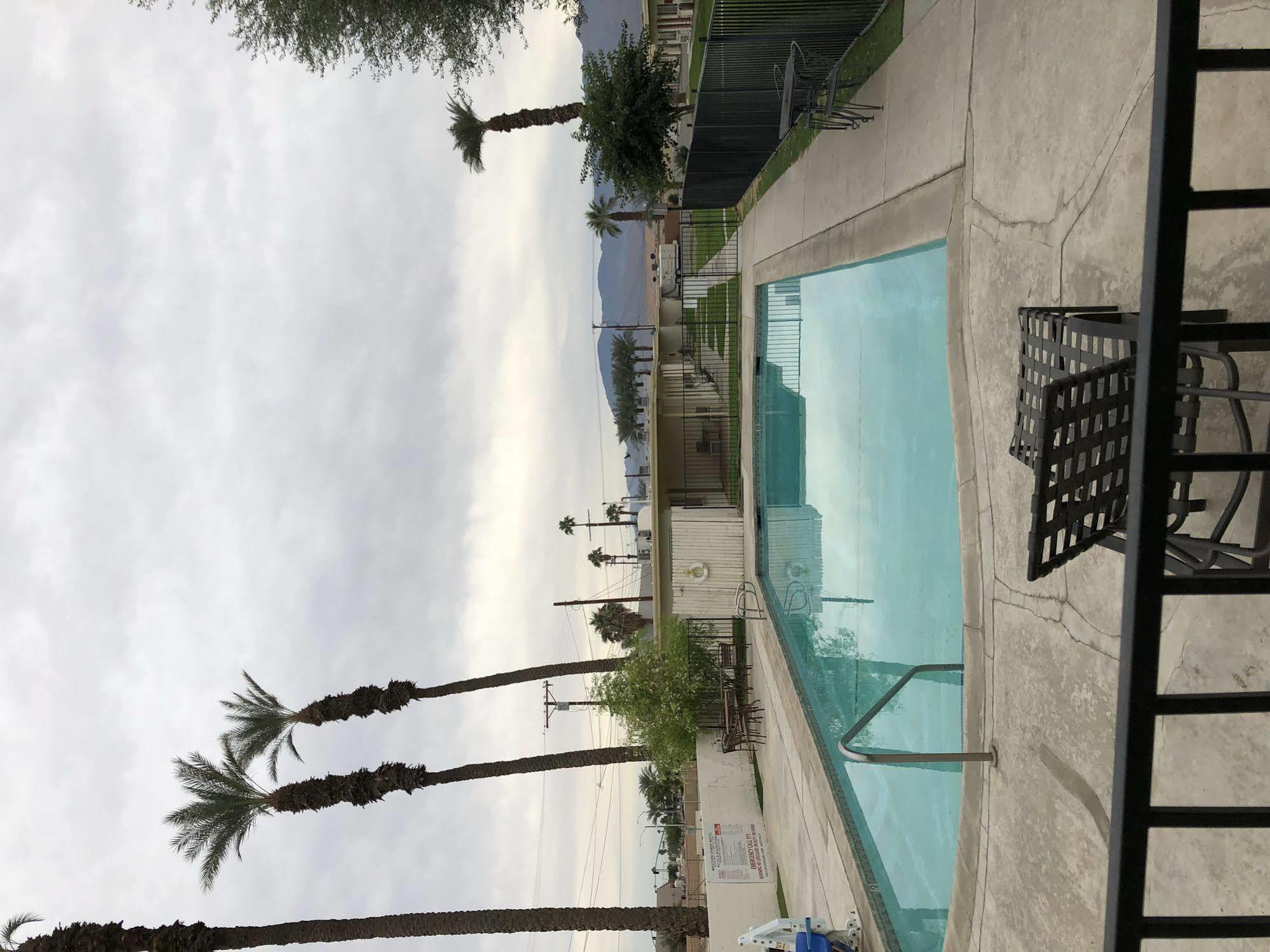 Western Sands Motel Indio Exteriör bild