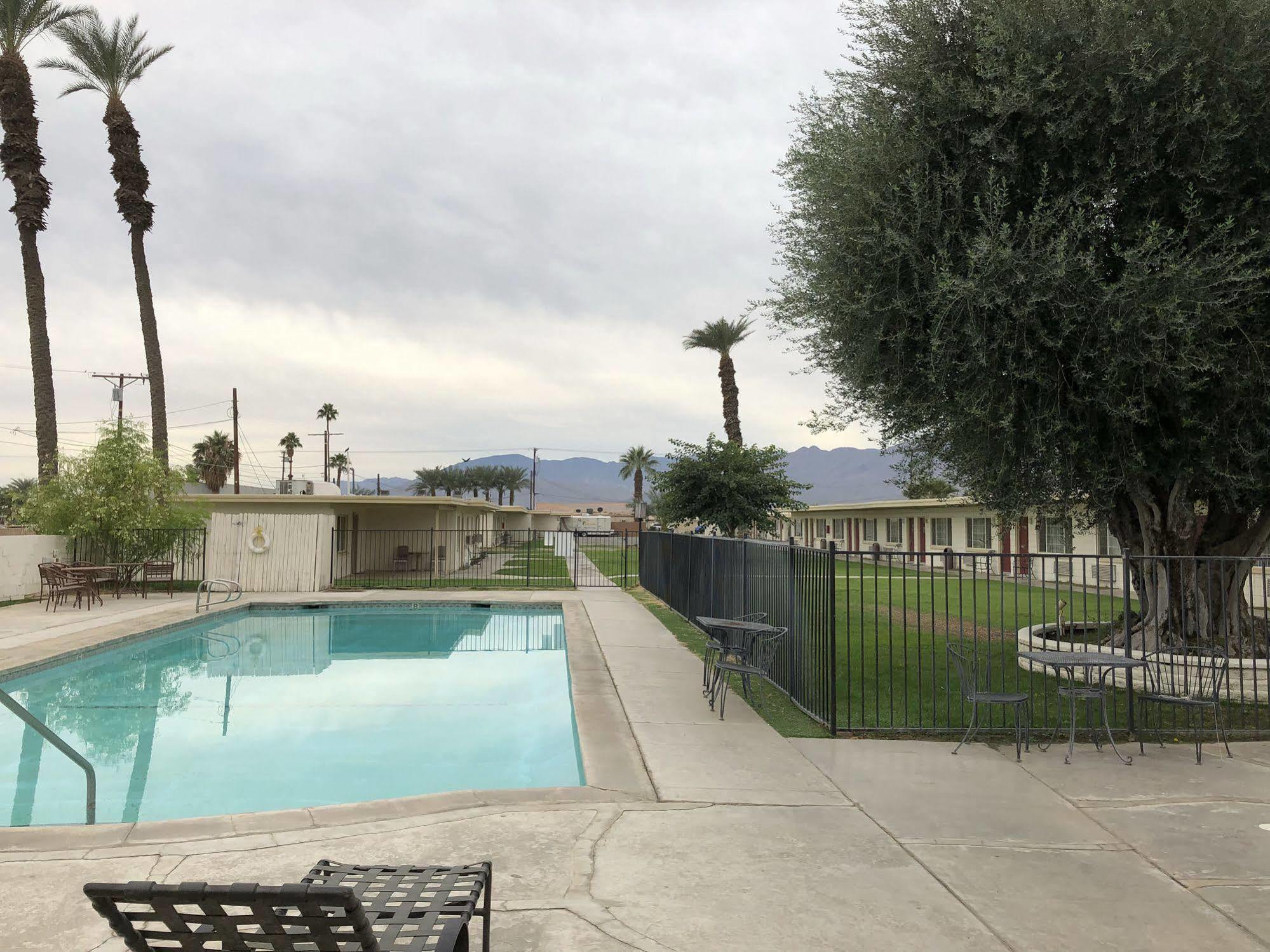 Western Sands Motel Indio Exteriör bild